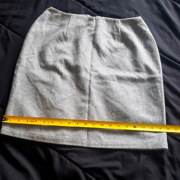 Grey Wool Skirt sz 4 - Picture 2 of 7